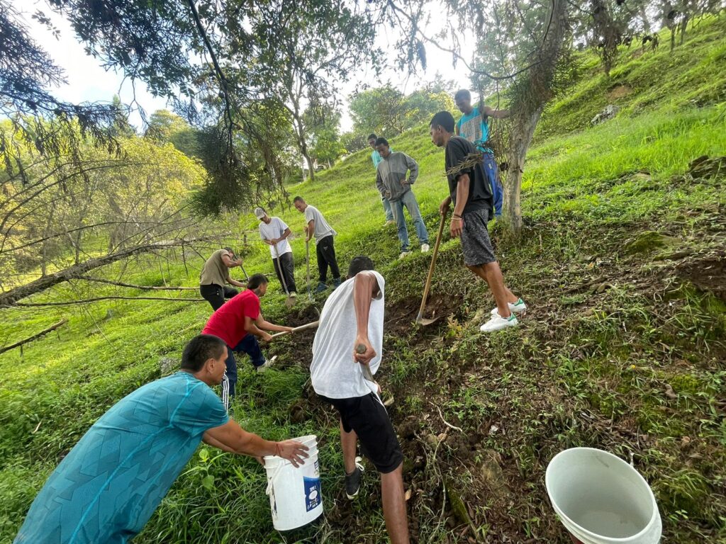 006 Centro de rehabilitación de adicciones Girardota Antioquia